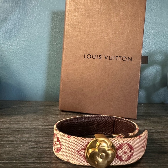 Louis Vuitton Monogram Mini Lin Good luck wish Bracelet with COA - Picture 7 of 12